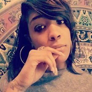 Meet your Posher, Gabrielle